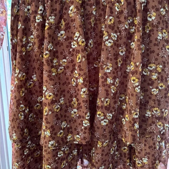 Mimi Chica Brown Floral V-Neck Dress - Picture 5 of 7